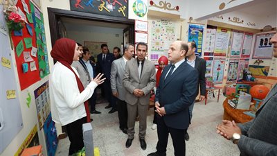 محافظ كفرالشيخ يشهد ختام الأنشطة الطلابية بمدرسة رزق حمامو ببلطيم