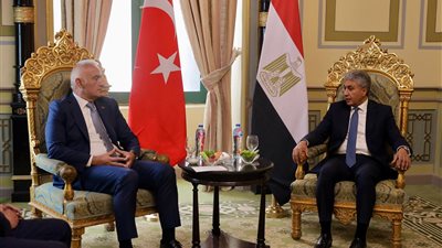 وزير السياحة والآثار يلتقي  نظيره التركي لبحث سبل تعزيز التعاون المشترك 