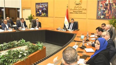 وزير الإسكان: استمرار العمل بالتيسيرات المخصصة للمطورين العقاريين
