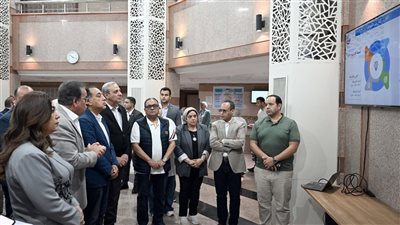 وزير الصحة يستعرض الخريطة الصحية خلال جولة بالغربية
