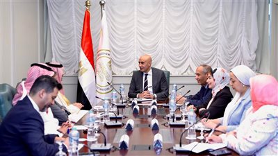 وزير التربية والتعليم يستقبل المدير العام لمكتب التربية العربي لدول الخليج 