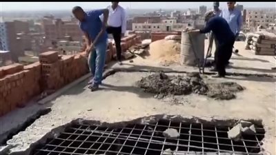 إزالة فورية لسقف مخالف بالدور 11 بعزب شبرا كتات بدمنهور