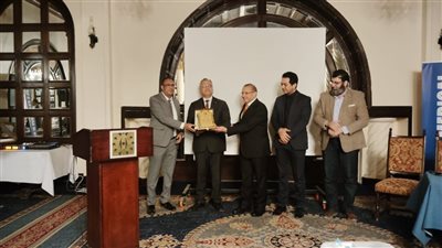 تكريم أطباء الفيوم فى مؤتمر مناظير الكبد والجهاز الهضمى 