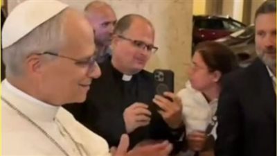 العالم يرحّب بأول بابا أمريكي: بداية عهد البابا ليون الرابع عشر بدعوة للسلام والتقارب