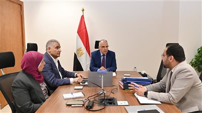 وزير الري يتابع موقف مشروع المسار الناقل لمحطة المعالجة فى الدلتا الجديدة 