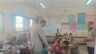 وكيل تعليم بني سويف يتفقد مدارس اهناسيا وببا 