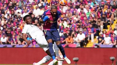 في كلاسيكو مثير.. برشلونة يهزم ريال مدريد برباعية رغم محاولات 