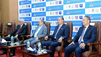 رئيس جامعة المنصورة يشارك في ندوة علمية بجامعة الدلتا حول تطوير الدراسات القانونية