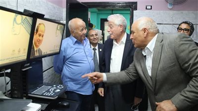 مستشار رئيس الجمهورية للتنمية المحلية يتفقد المشروعات الخدمية بالوادي الجديد