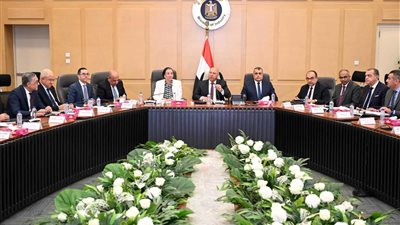 وزير الصناعة والنقل يترأس الاجتماع الثالث والعشرين للمجموعة الوزارية للتنمية الصناعية