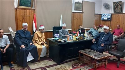 رئيس أزهر سوهاج يلتقي مديري الإدارات التعليمية استعدادًا لامتحانات الثانوية الأزهرية 