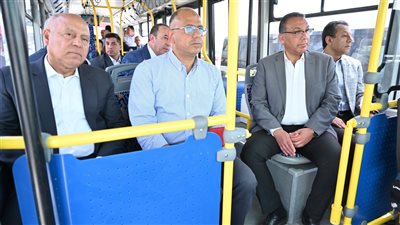 وزير الصناعة والنقل يتفقد محطات المرحلة الأولى من مشروع الأتوبيس الترددي BRT ويطمئن على الانتهاء من الاستعدادات