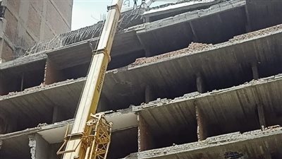 وزيرة التنمية: إزالة عقار من 7 أدوار بعين شمس وإحالة المسئولين للنيابة