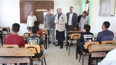 محافظ بني سويف يُحيل الإدارة والإشراف بمدرستي دشطوط بنين للتحقيق 