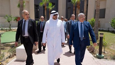 رئيس الجامعة المصرية اليابانية يبحث التعاون الأكاديمي مع المستشار الثقافي الكويتي