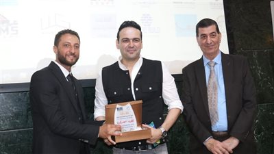 تكريم أحمد زكريا ضمن فعاليات عيد العمال