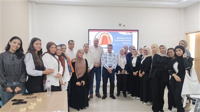 رئيس جامعة أسيوط الجديدة التكنولوجية يتابع الامتحانات العملية لطلاب تكنولوجيا تركيبات الأسنان
