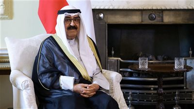 أمير الكويت وولي عهد أبوظبي يصلان السعودية للمشاركة في القمة الخليجية الأمريكية