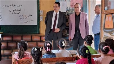 وكيل تعليم الغربيةيتابع مدارس كفر كلا الباب الرسمية للغات