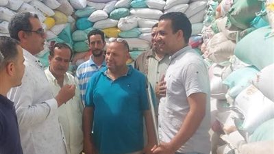 وكيل تموين البحيرة يتفقد شونة عزبة حمدي وشرنوب