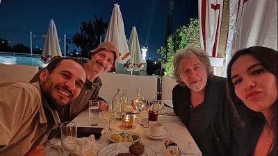 نور الفلاح تظهر مع ابنها من آل باتشينو صاحب الـ 85 عامًا