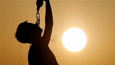 ما الدعاء المأثور عند الحر الشديد؟ كلمات منجية من نار جهنم