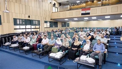 نقابة المهندسين بالإسكندرية تُسلم تأشيرات الحج للفائزين بالقرعة السياحية لعام 1446