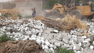 إزالة 4 حالات تعدٍ على أراضي أملاك الدولة بالبحيرة