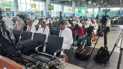 مصر للطيران تنقل ٦٦ ألف حاج علي متن ٦٥٤ رحلة جوية