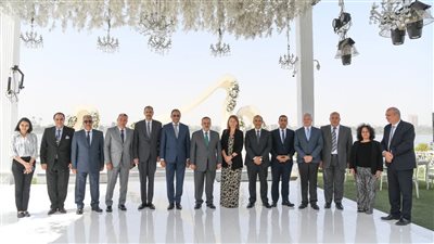 محافظ أسيوط يشارك ورشة لمناقشة تقييم التكتلات الاقتصادية ضمن برنامج تنمية الصعيد