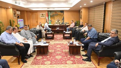 محافظ الفيوم يلتقي أعضاء مجلسي النواب والشيوخ لبحث مطالب المواطنين