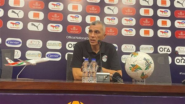 أسامة نبيه يبلغ اتحاد الكرة بموقفه من الرحيل عن منتخب الشباب