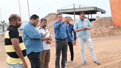 رئيس جهاز العاشر من رمضان يتفقد تطوير البنية التحتية بالمنطقة الثالثة