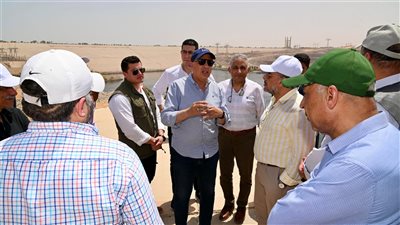 وزير الري يتفقد استراحة خزان أسوان وحجر أساس ونموذج السد العالي لبحث التطوير