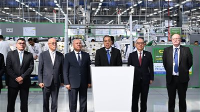 مدبولي: سوميتومو مصر من أكبر مصانع إنتاج الضفائر الكهربائية في العالم