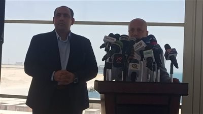 معاون وزير النقل: تكريك أحواض التداول بالموانئ لتصل إلى أعماق ٢٢ مترًا