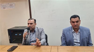 وكيل صحة البحيرة يناقش خطط العمل الإشرافية بالمستشفيات  