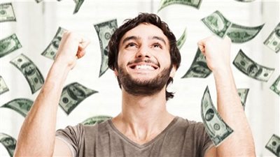 فنان مشهور يعثر على 2 مليون جنيه ويوجه رسالة لمالكهم (ما القصة؟)