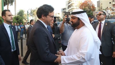 وزير الثقافة يستقبل ولي عهد الفجيرة لبحث آليات التعاون وصون التراث