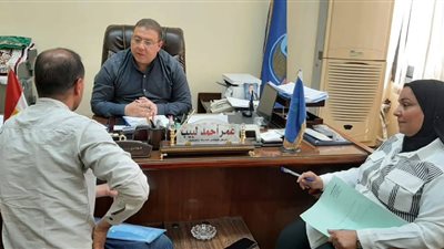 رئيس مدينة دمنهور يعقد لقاءً جماهيريًا لحل مشاكل المواطنين