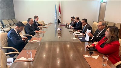 عبدالغفار يلتقى رئيس شركة GKSD لبحث مستجدات التعاون بالعديد من المجالات الطبية  