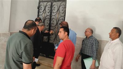 تشميع 3 عيادات غير مرخصة خلال حملات رقابية علي المنشآت الطبية بأبو المطامير