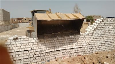 إزالة 40 تعديًا على أملاك الدولة بـ 3 مراكز فى قنا 