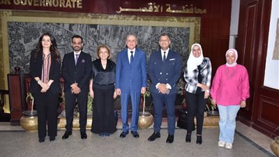 مشيرة خطاب تبحث مع محافظ الأقصر نشر وتعزيز ثقافة حقوق الإنسان