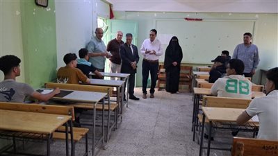 وكيل تعليم الغربية يتابع امتحانات النقل بمدارس غرب المحلة