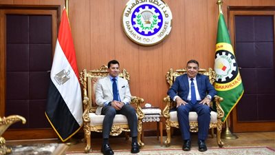 محافظ الدقهلية يستقبل وزير الشباب والرياضة لبحث سبل التعاون 
