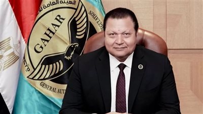 رئيس جامعة القاهرة يهنئ أحمد طه بجائزة الطبيب العربي لعام 2025