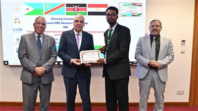 وزير الري يُكرِّم 24 متدربًا أفريقيًا من دول حوض نهر النيل والقرن الأفريقى