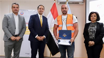 صندوق مكافحة الإدمان ومحافظة البحر الأحمر يحتفلان بتخريج 100 متعافي بمركز العزيمة بالغردقة