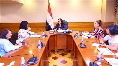 وزيرة التضامن تبحث تعزيز الشراكة بين صندوق دعم الصناعات الريفية ومؤسسة دلتا لريادة الأعمال